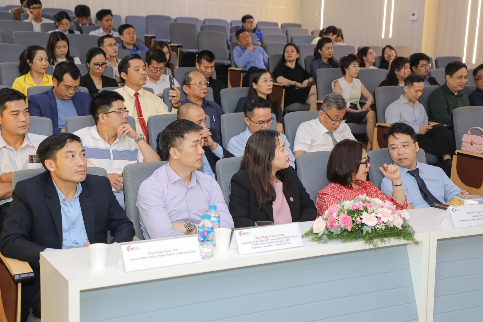 Thắp lửa khởi nghiệp từ giảng đường đại học