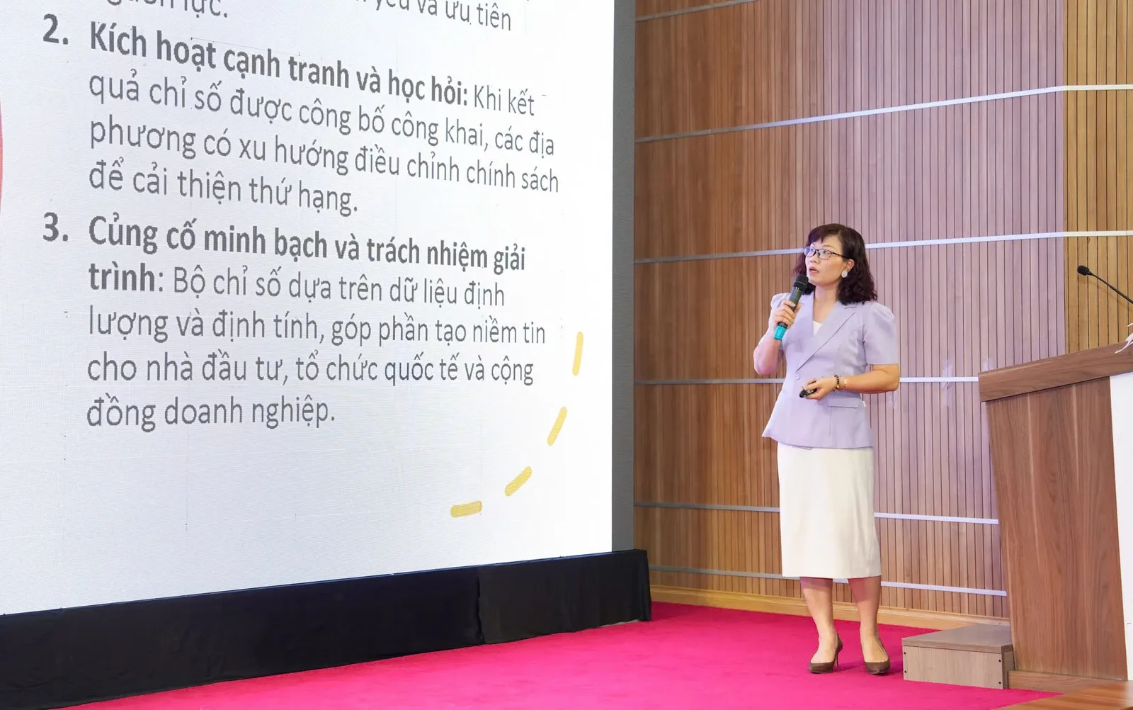 Xây dựng cơ sở dữ liệu và Bộ chỉ số đo lường hệ sinh thái khởi nghiệp sáng tạo địa phương