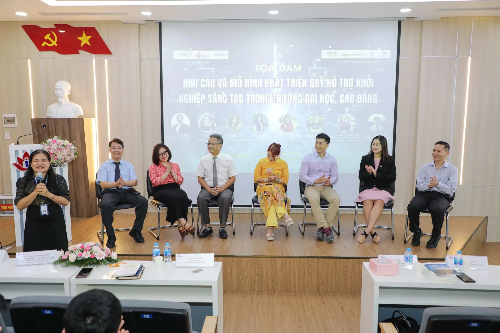 Thắp lửa khởi nghiệp từ giảng đường đại học